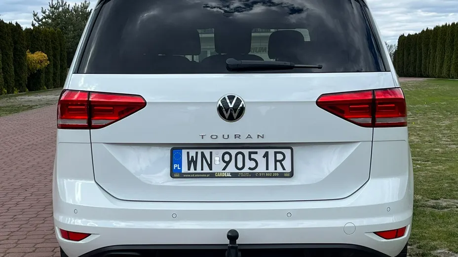 VOLKSWAGEN Touran -