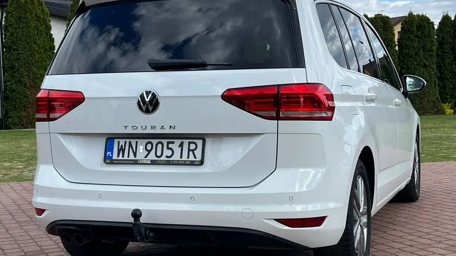 VOLKSWAGEN Touran -