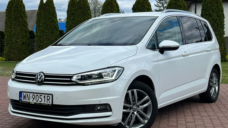 VOLKSWAGEN Touran -