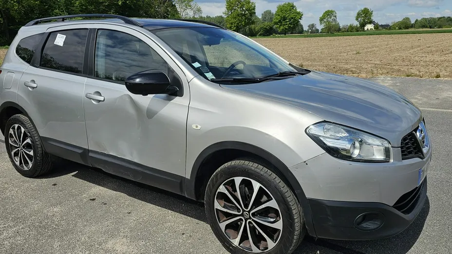 NISSAN Qashqai+2 -