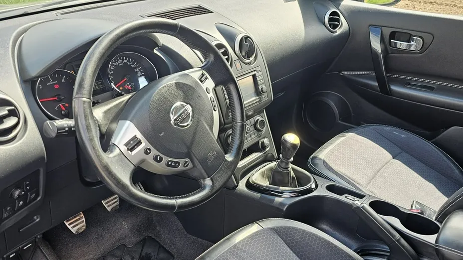 NISSAN Qashqai+2 -