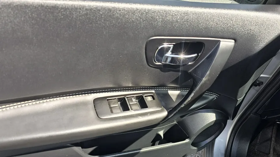 NISSAN Qashqai+2 -
