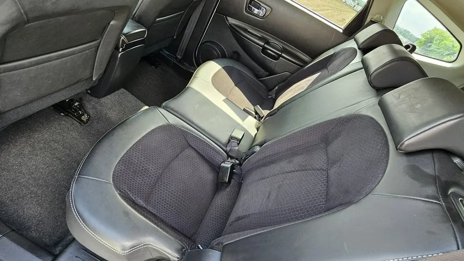 NISSAN Qashqai+2 -