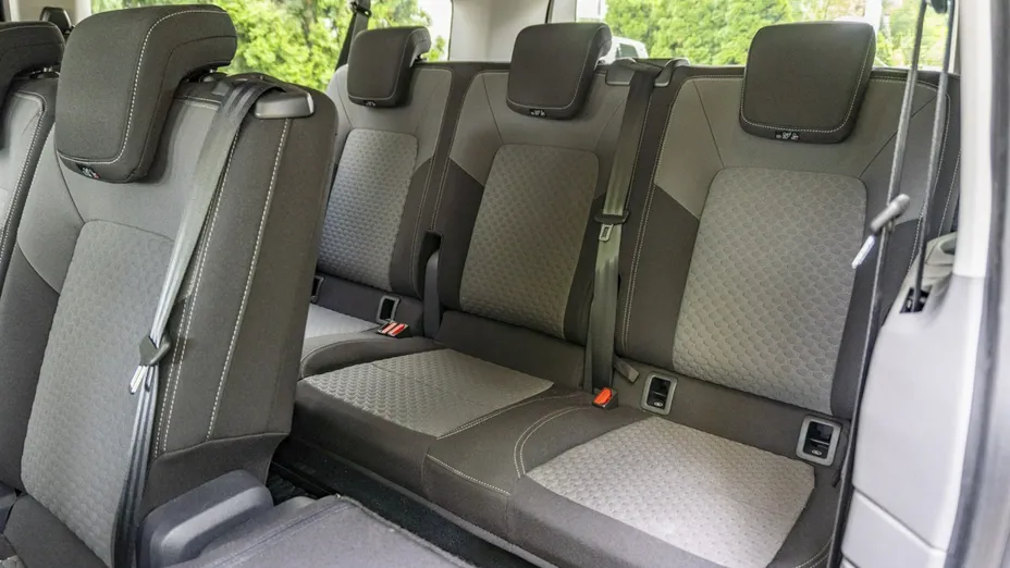 VOLKSWAGEN Caravelle -
