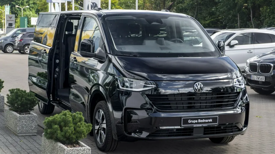 VOLKSWAGEN Caravelle -