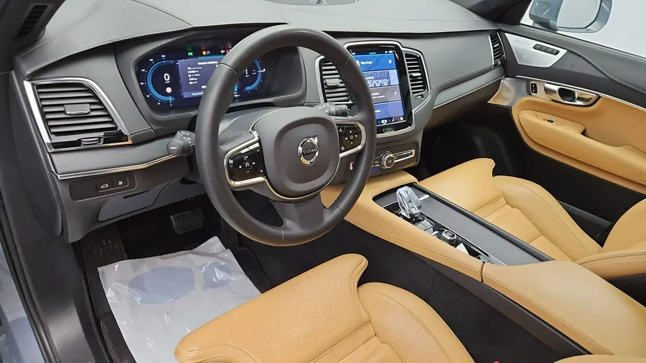 VOLVO XC90 -