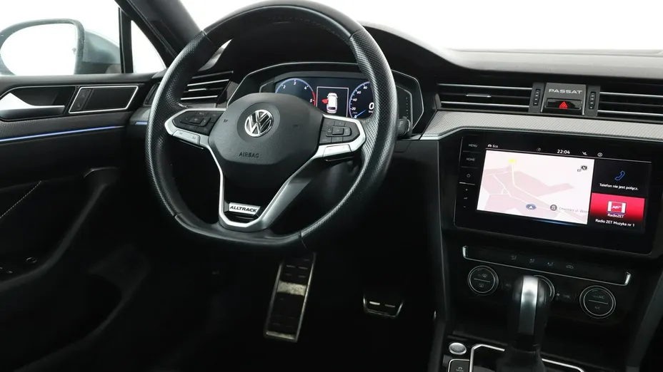 VOLKSWAGEN Passat -