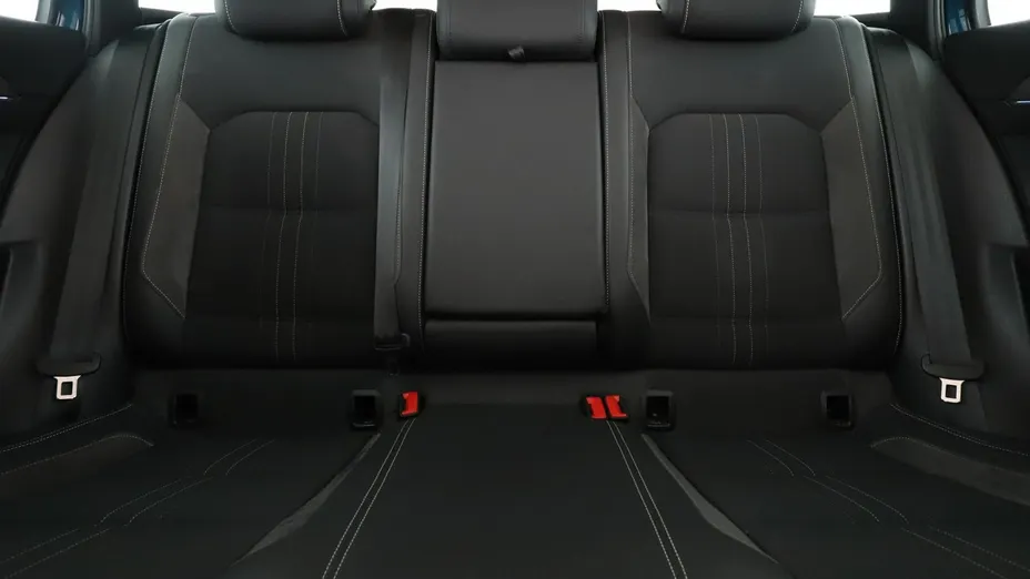 VOLKSWAGEN Passat -