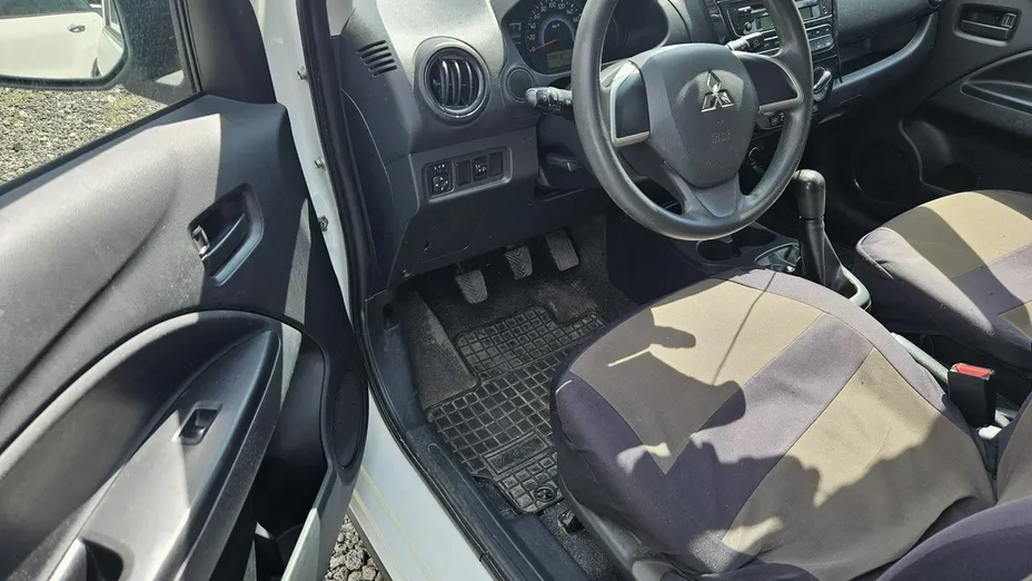 MITSUBISHI Space Star -