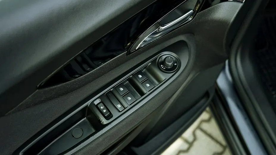 OPEL Mokka -