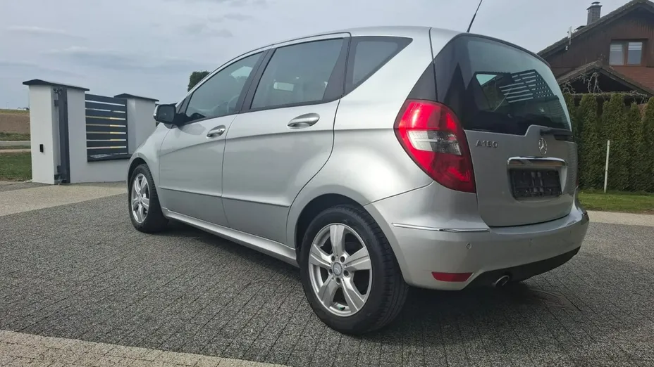 MERCEDES-BENZ E Klasa -