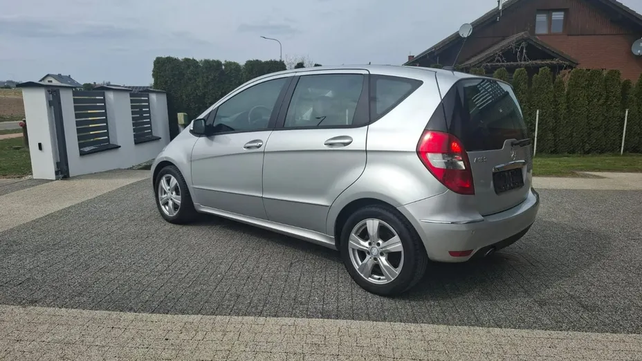 MERCEDES-BENZ E Klasa -