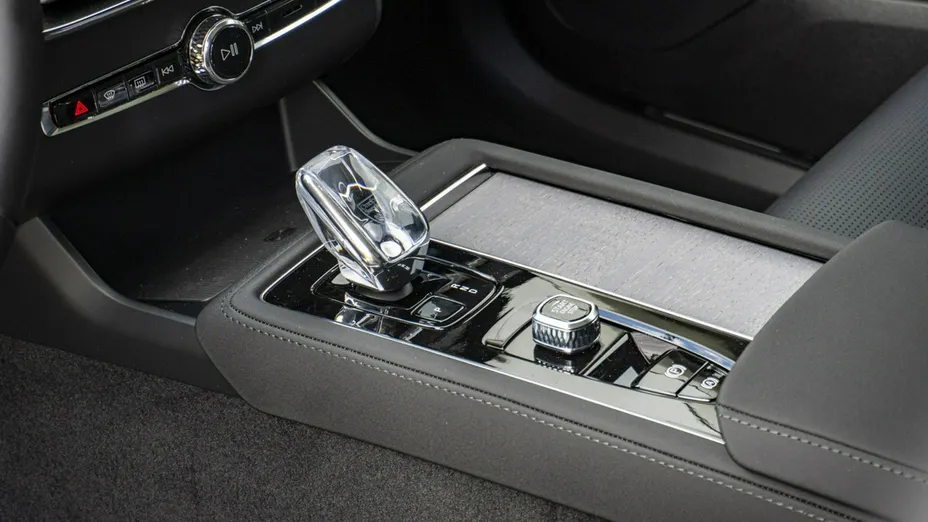 VOLVO XC90 -