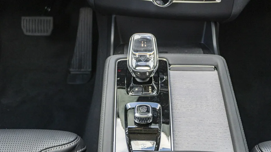VOLVO XC90 -