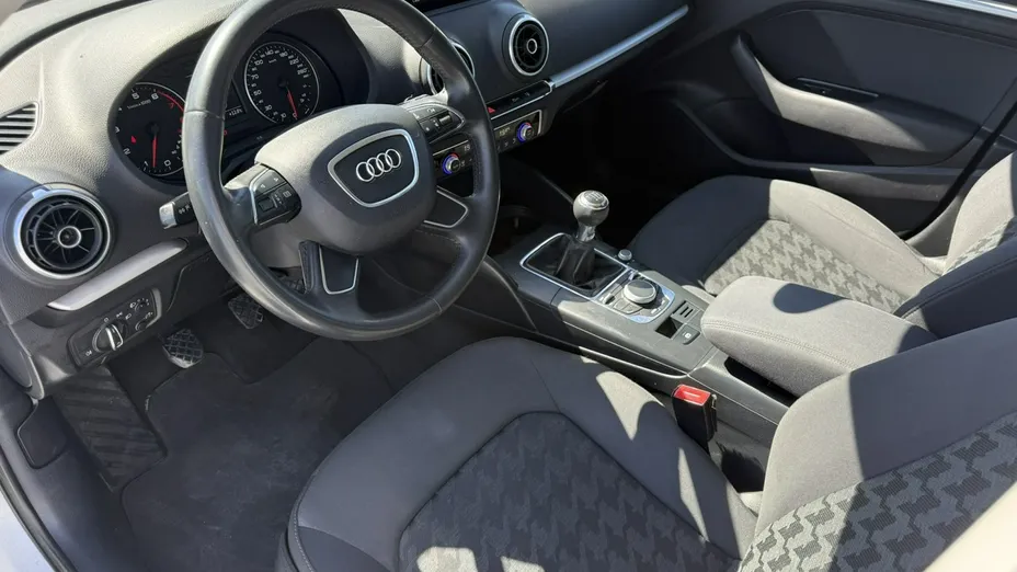 AUDI A3 Sportback -