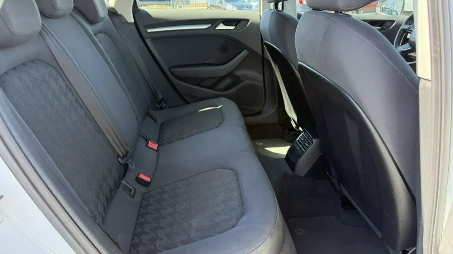 AUDI A3 Sportback -