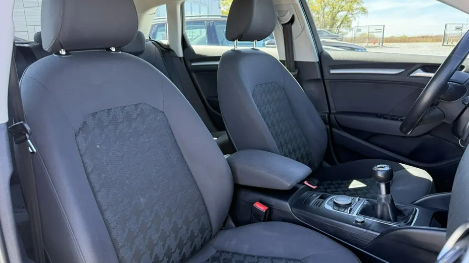AUDI A3 Sportback -