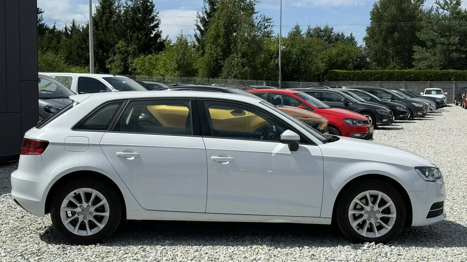 AUDI A3 Sportback -
