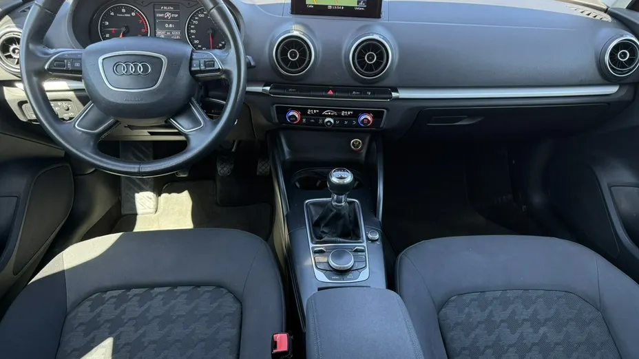 AUDI A3 Sportback -
