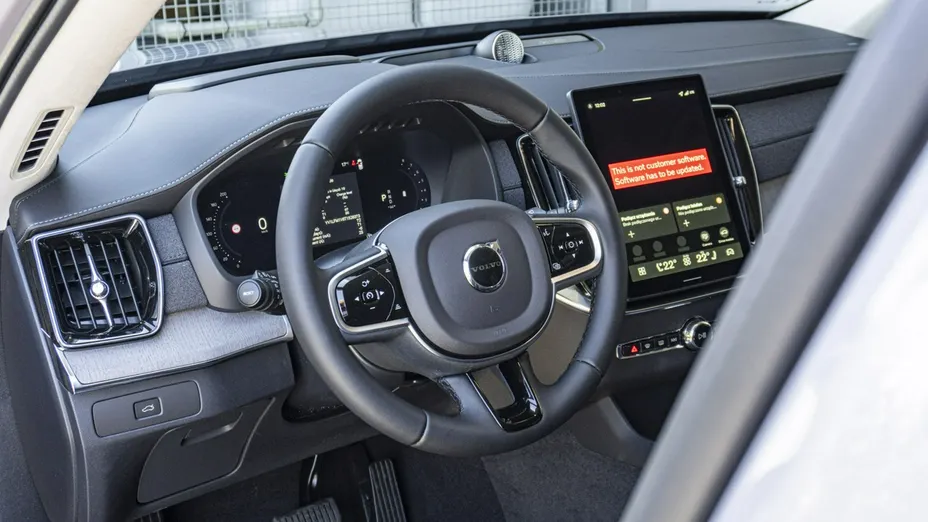 VOLVO XC90 -