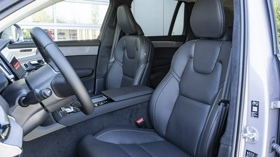 VOLVO XC90 -