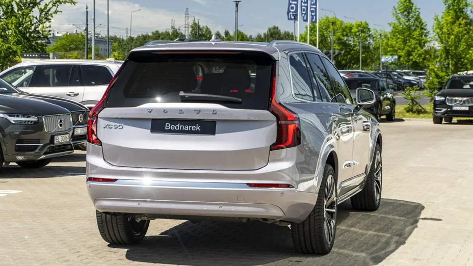 VOLVO XC90 -