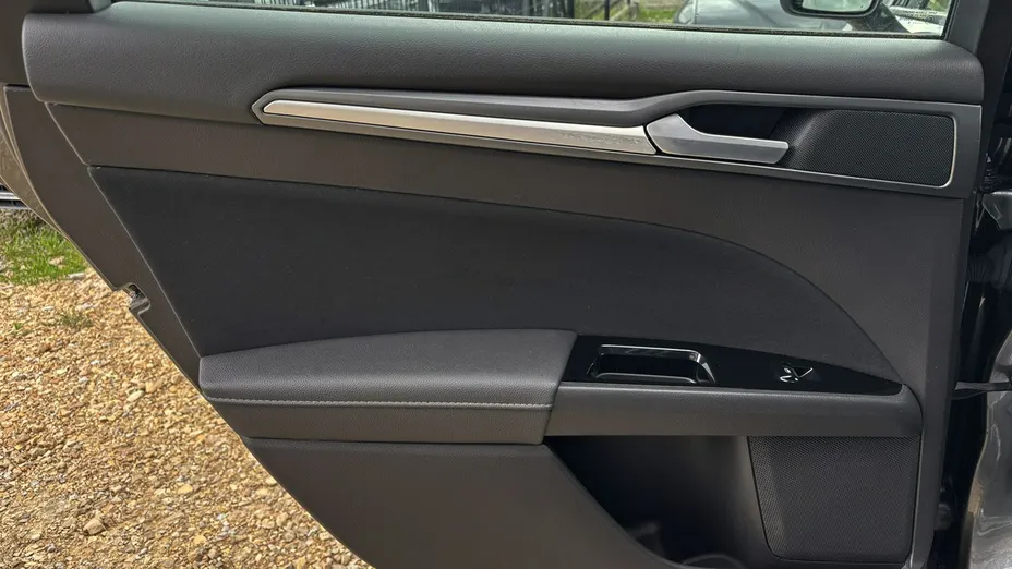 FORD Mondeo -