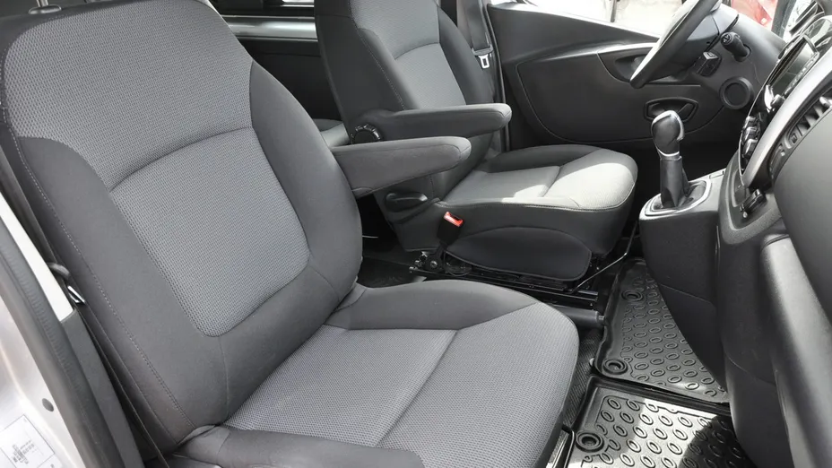 RENAULT Trafic -