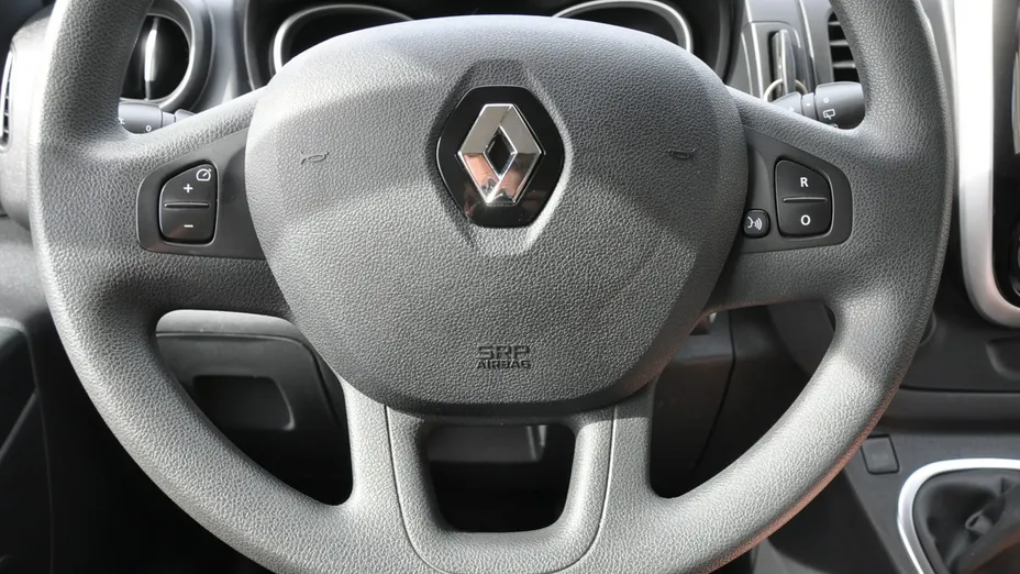 RENAULT Trafic -