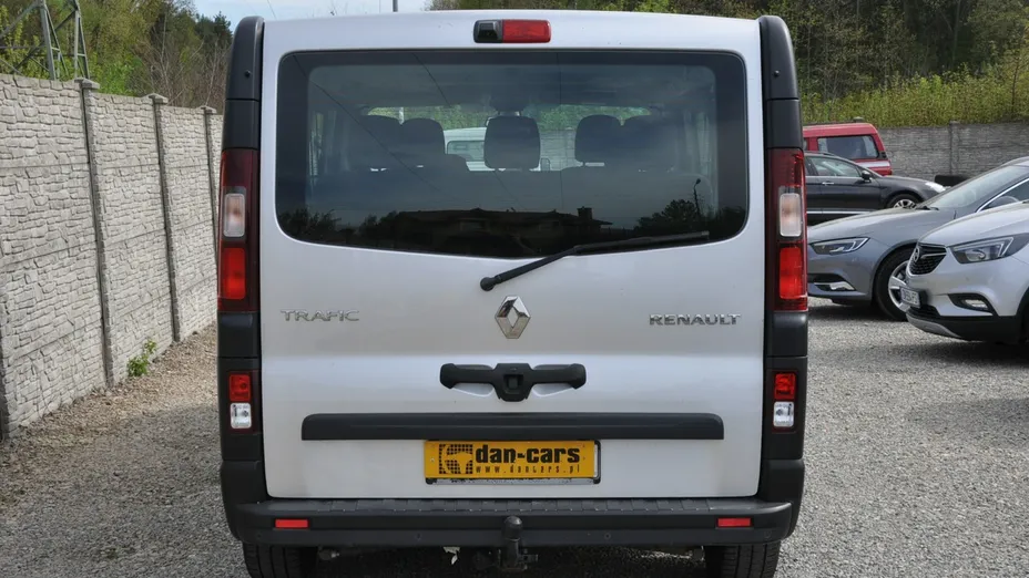 RENAULT Trafic -