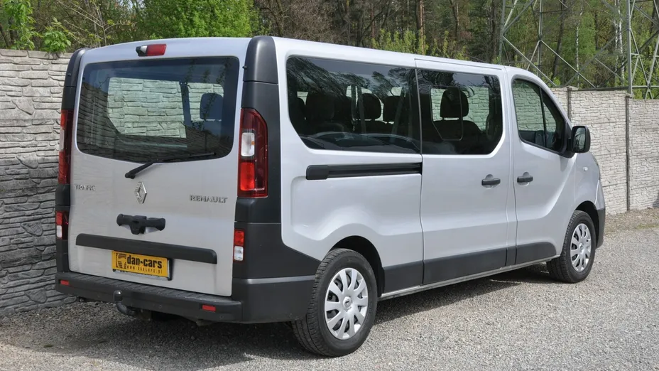 RENAULT Trafic -