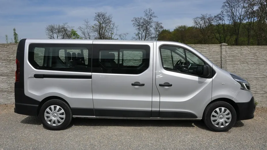 RENAULT Trafic -