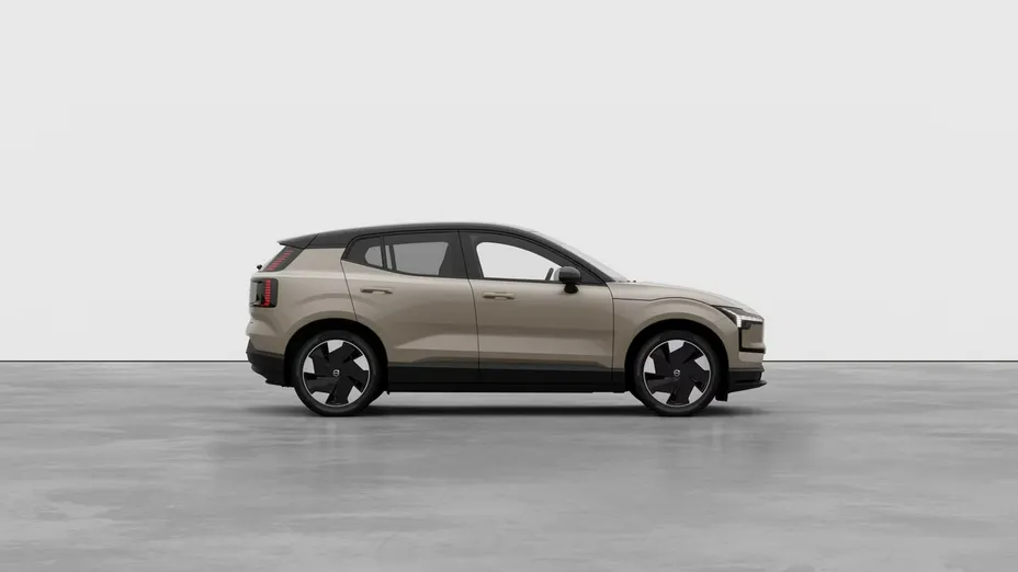 VOLVO EX30 -