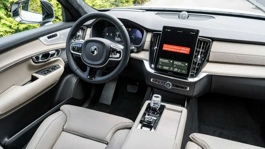 VOLVO XC90 -