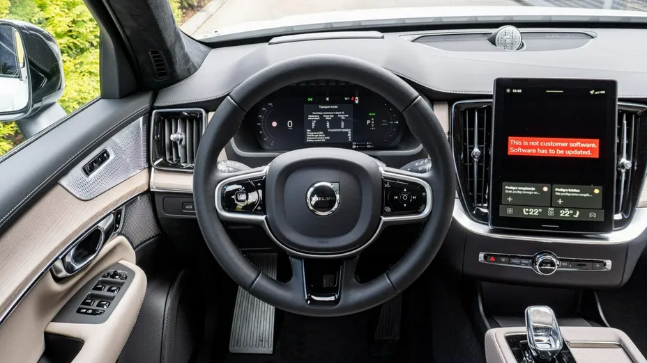 VOLVO XC90 -
