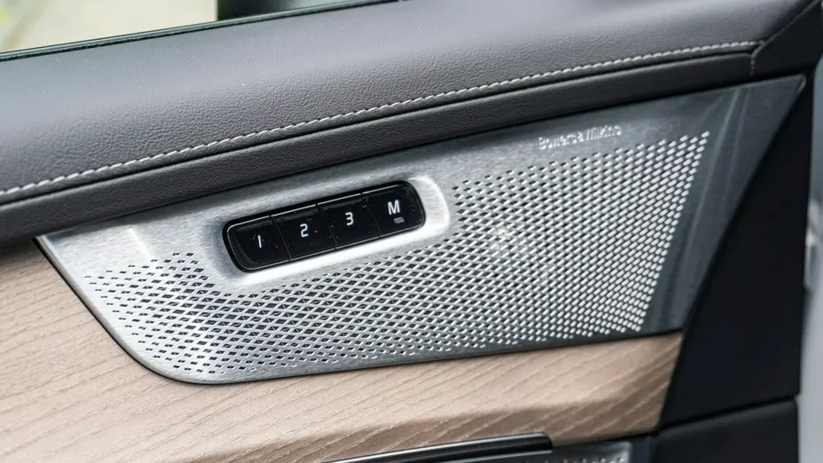 VOLVO XC90 -