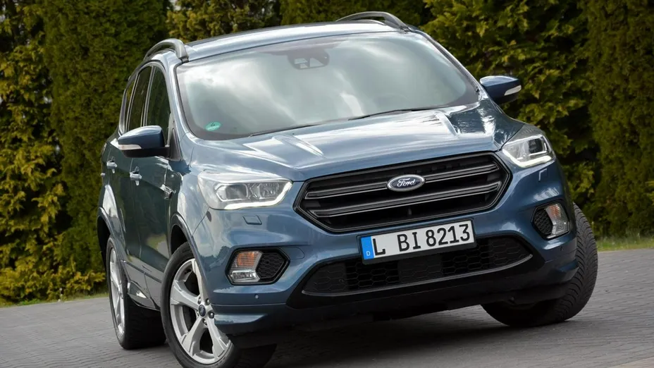 FORD Kuga -