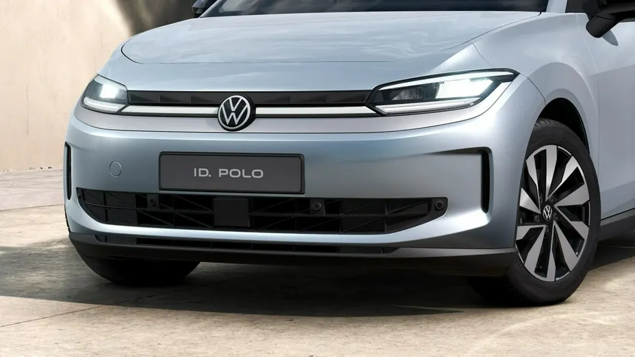 VOLKSWAGEN Polo -