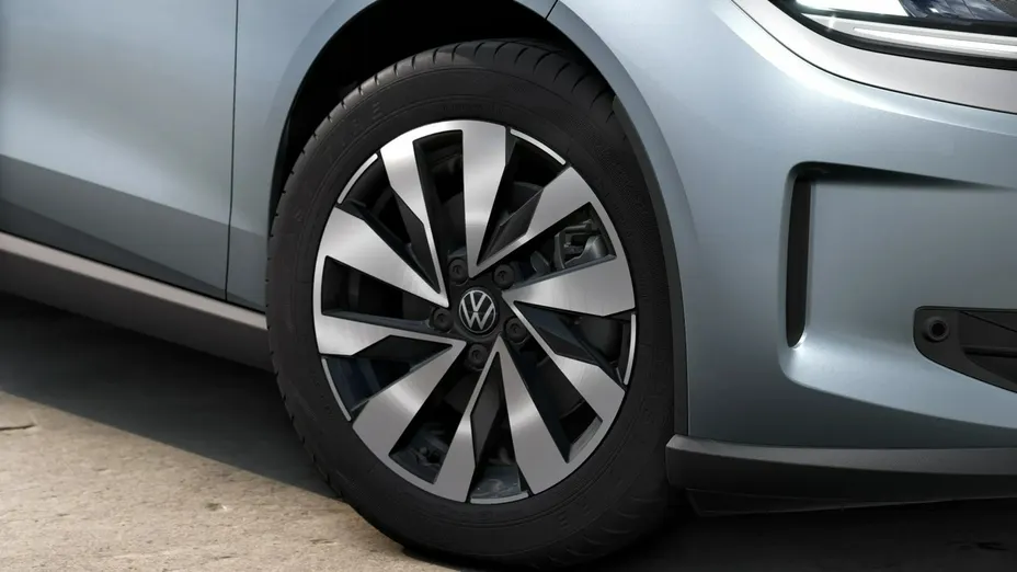 VOLKSWAGEN Polo -