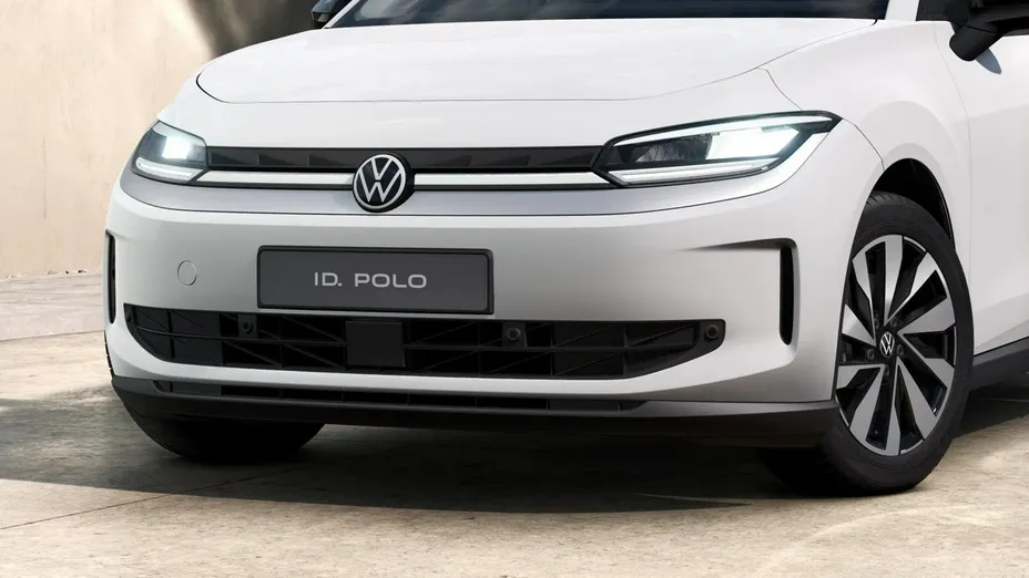 VOLKSWAGEN Polo -