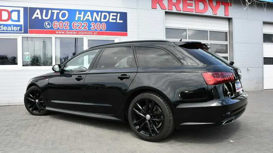 AUDI A6 -