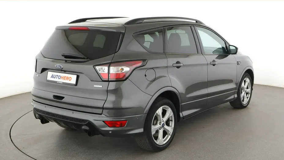 FORD Kuga -