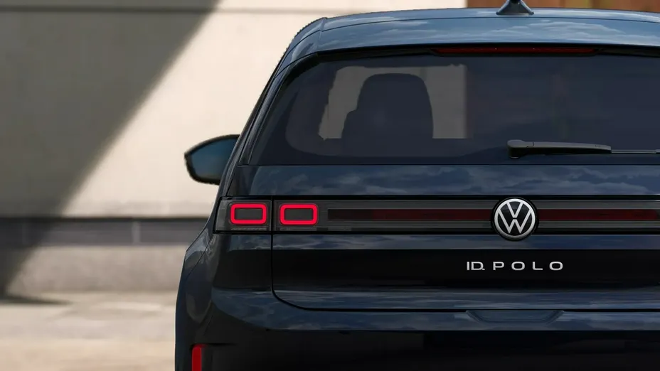 VOLKSWAGEN Polo -