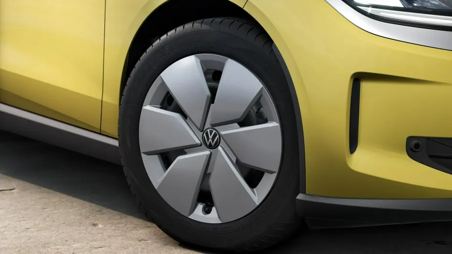 VOLKSWAGEN Polo -