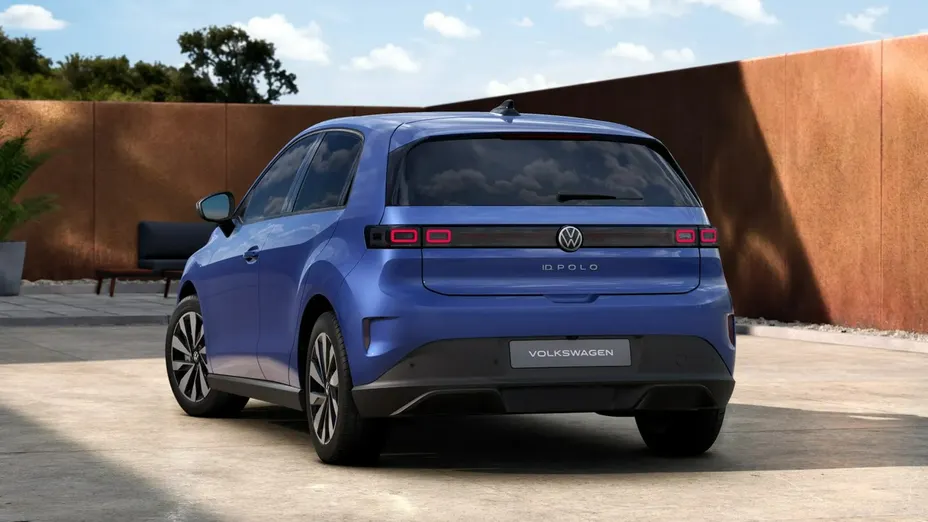 VOLKSWAGEN Polo -