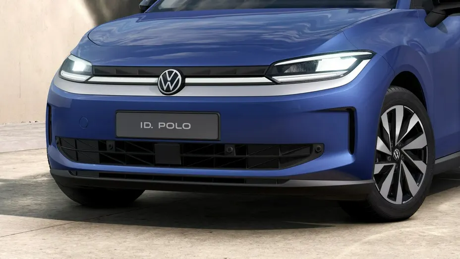 VOLKSWAGEN Polo -