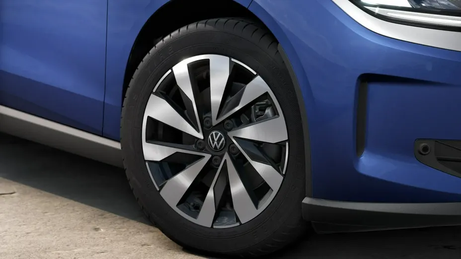 VOLKSWAGEN Polo -