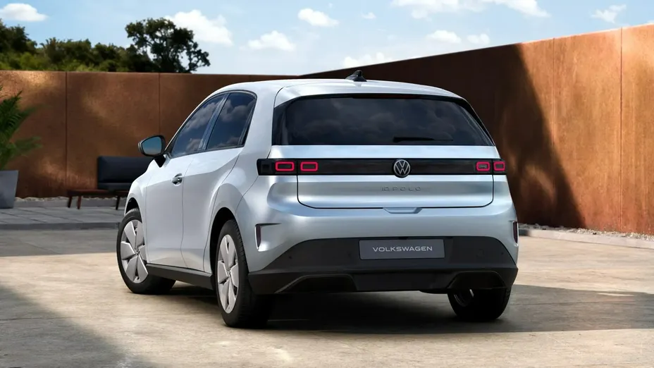 VOLKSWAGEN Polo -