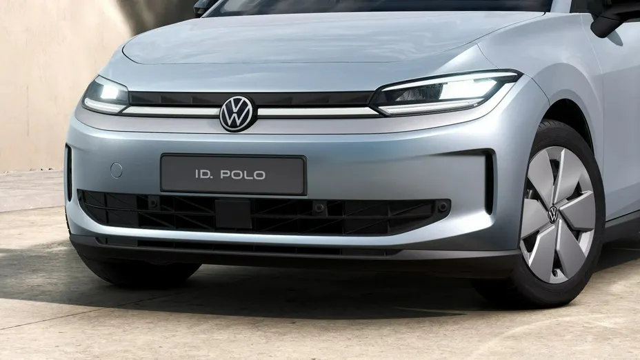 VOLKSWAGEN Polo -