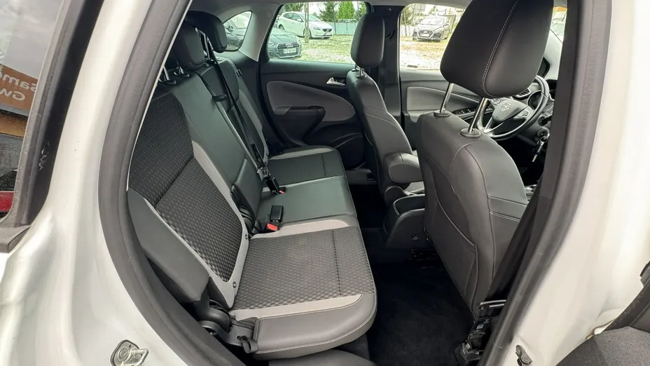 OPEL Crossland X -